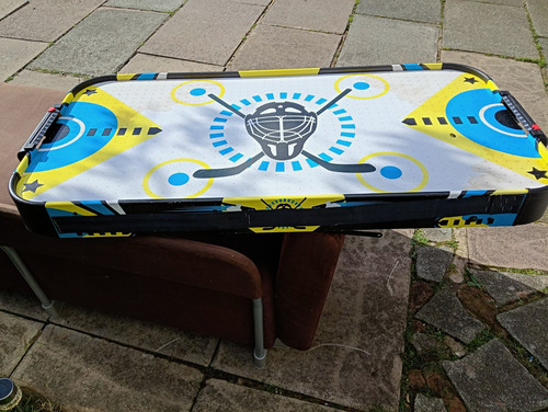 Tabletop air hockey - air, table